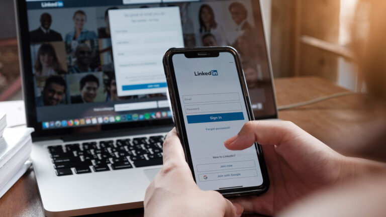 How Lawyers Can Use LinkedIn Creator Mode