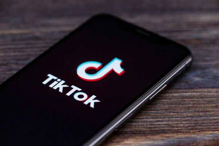 How Lawyers Can Use TikTok To Generate Leads 